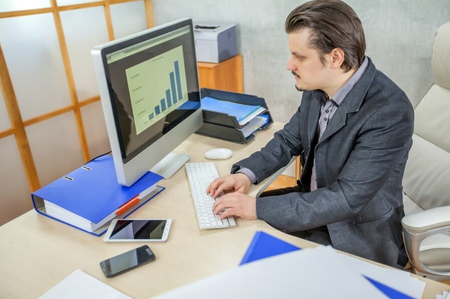 Software Selling Website Design and Development 2 charted accountant